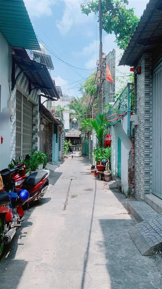 Nhà bán diện tích 5 x 15m, đường số 5 (nguyễn sơn nối dài) quận bình tân giáp tân phú