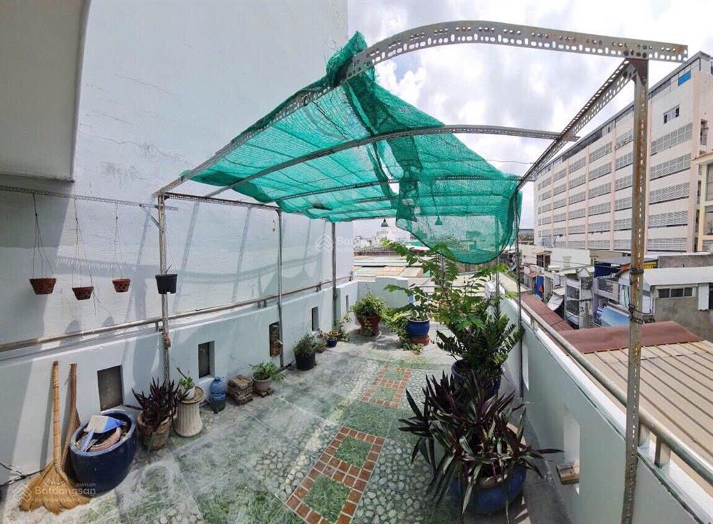 Bán nhà hẻm xe tải giá tốt quận 11 đường thái phiên