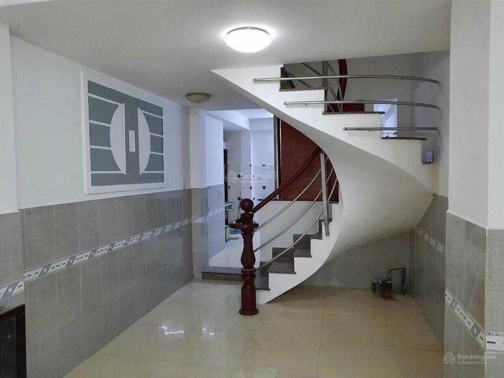 Bán nhà hẻm xe tải giá tốt quận 11 đường thái phiên