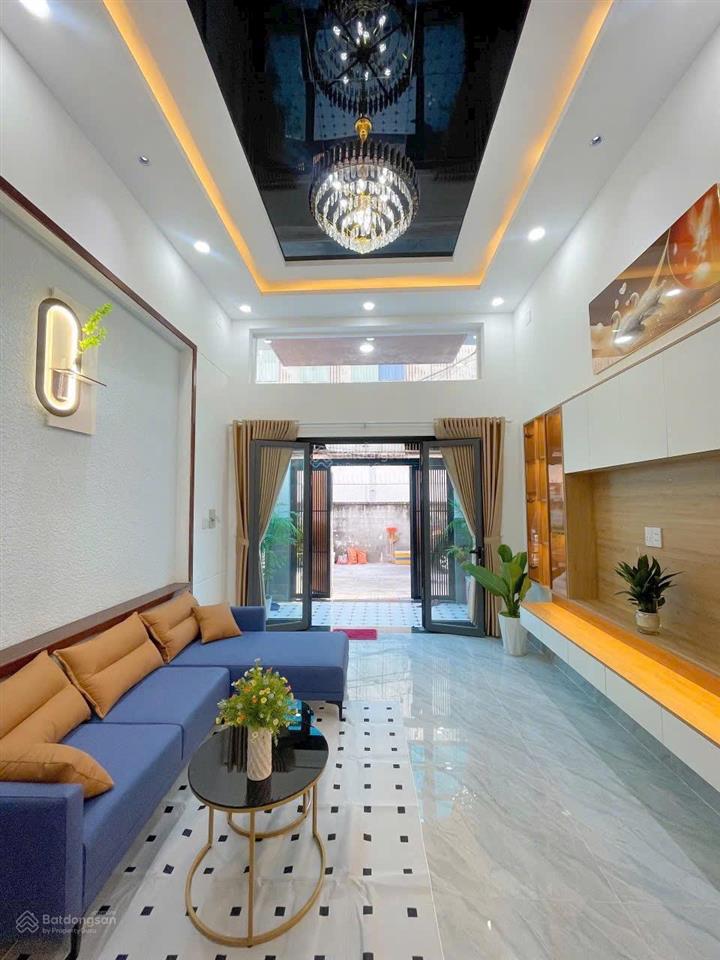 Nhà đẹp đúc 3 tấm hẻm thông xe tải đường lê trọng tấn quận tân phú