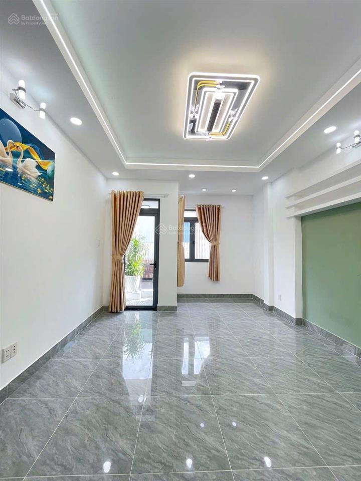 Nhà đẹp đúc 3 tấm hẻm thông xe tải đường lê trọng tấn quận tân phú