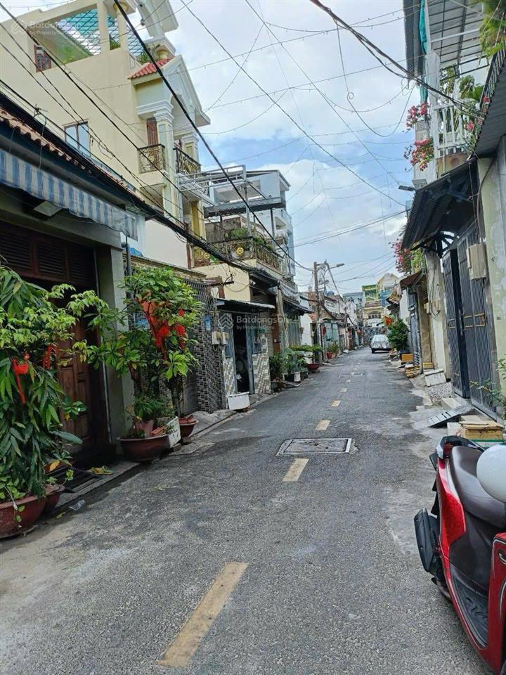 Mặt tiền đường số 10 khu lê văn quới giá siêu hời
