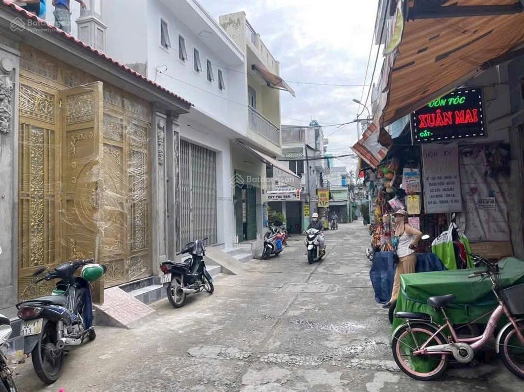 Nhà đẹp giá tốt đường số 14 phường bhh a quận bình tân