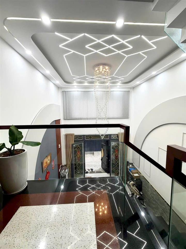 Nhà đẹp giá tốt đường số 14 phường bhh a quận bình tân