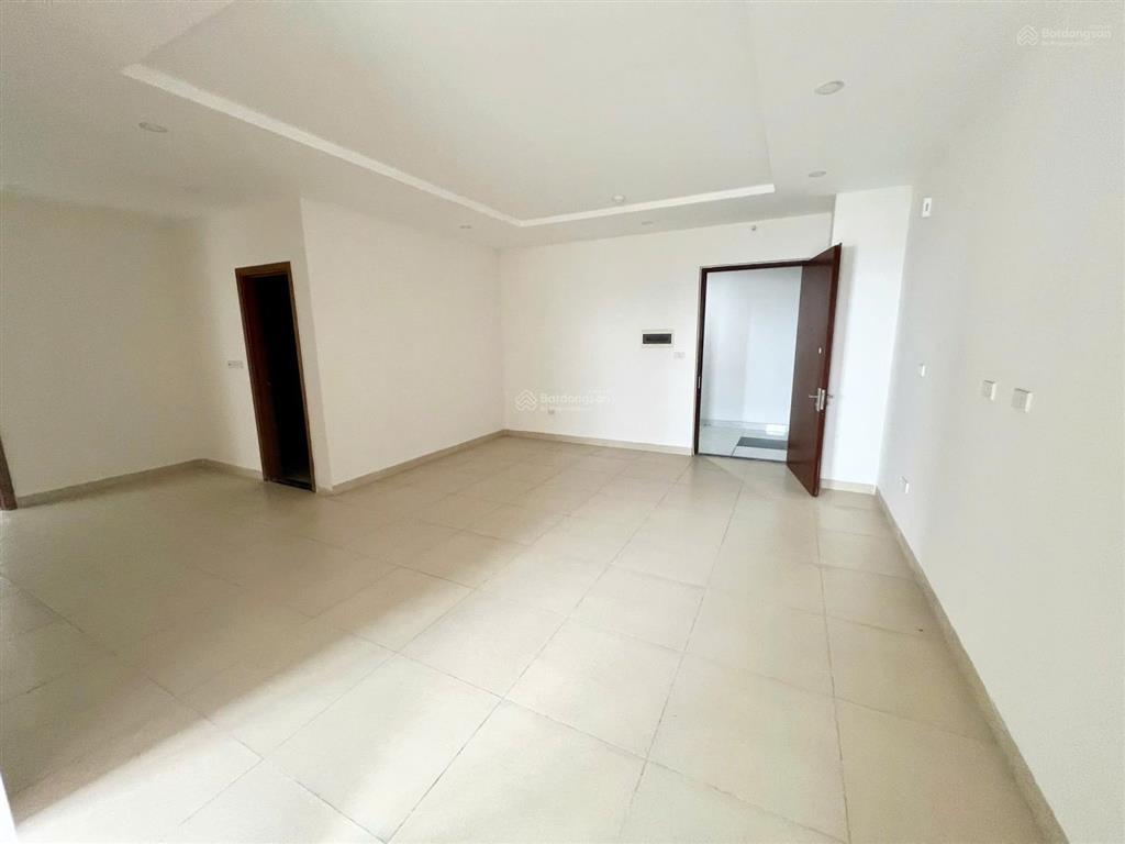 Bán căn 2 phòng ngủ tầng trung view sông cực thoáng đẹp giá tốt thị trường