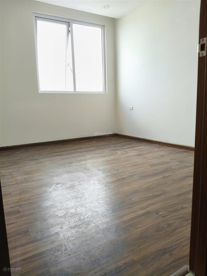 Bán căn hộ 2pn tầng trung giá 3,5 tỷ nhà mới chưa ở