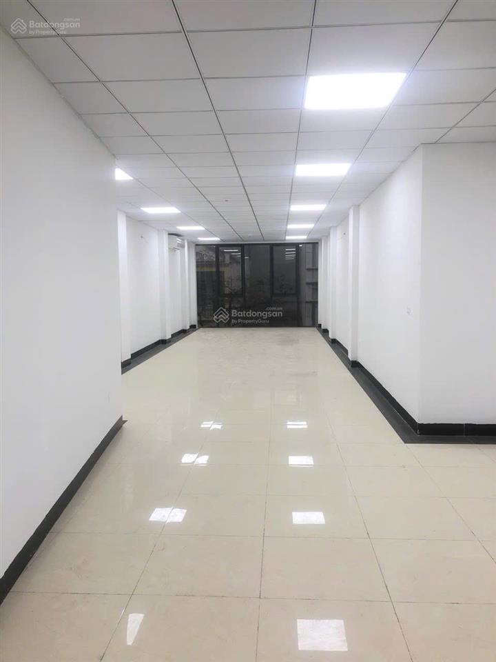 Tòa nhà văn phòng mặt phố hoàng văn thái  150m2  9 tầng  dòng tiền khủng