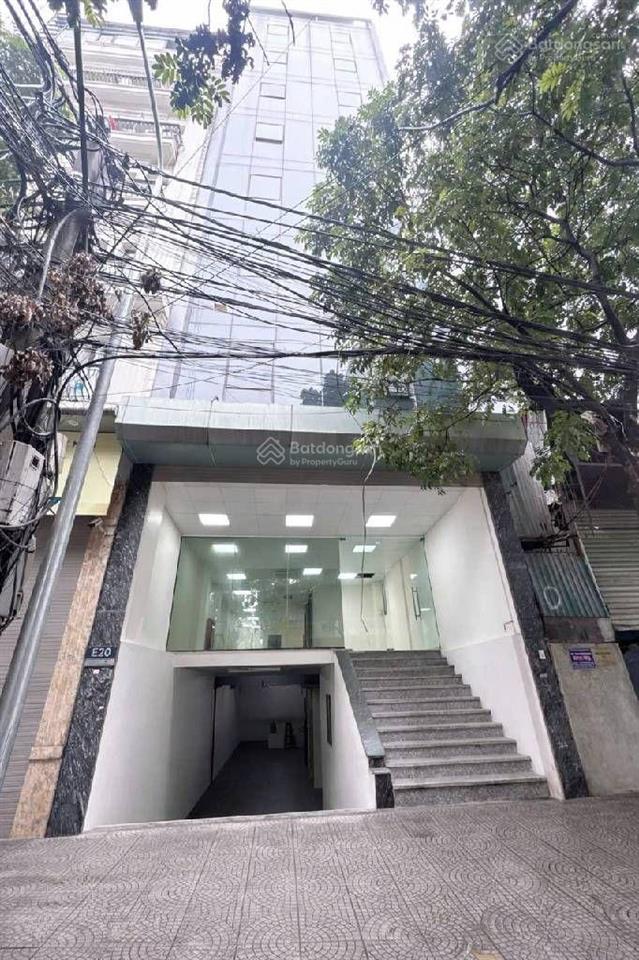 Toà nhà văn phòng quận hà đông  135m2  9 tầng  pccc đạt chuẩn  dt hơn 2 tỷ/năm
