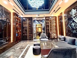 Lô góc  phố huế  8 tầng thang máy  mt 5,2m  gần phố kinh doanh