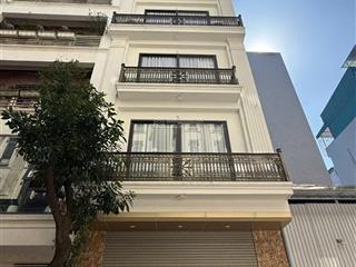 Lô góc  khu phân lô phố liễu giai  oto tránh đỗ  kinh doanh  gần phố