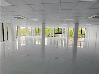 Chính chủ cho thuê sàn văn phòng mặt phố nguyễn văn huyên 360m2 thông sàn  mặt tiền 20m