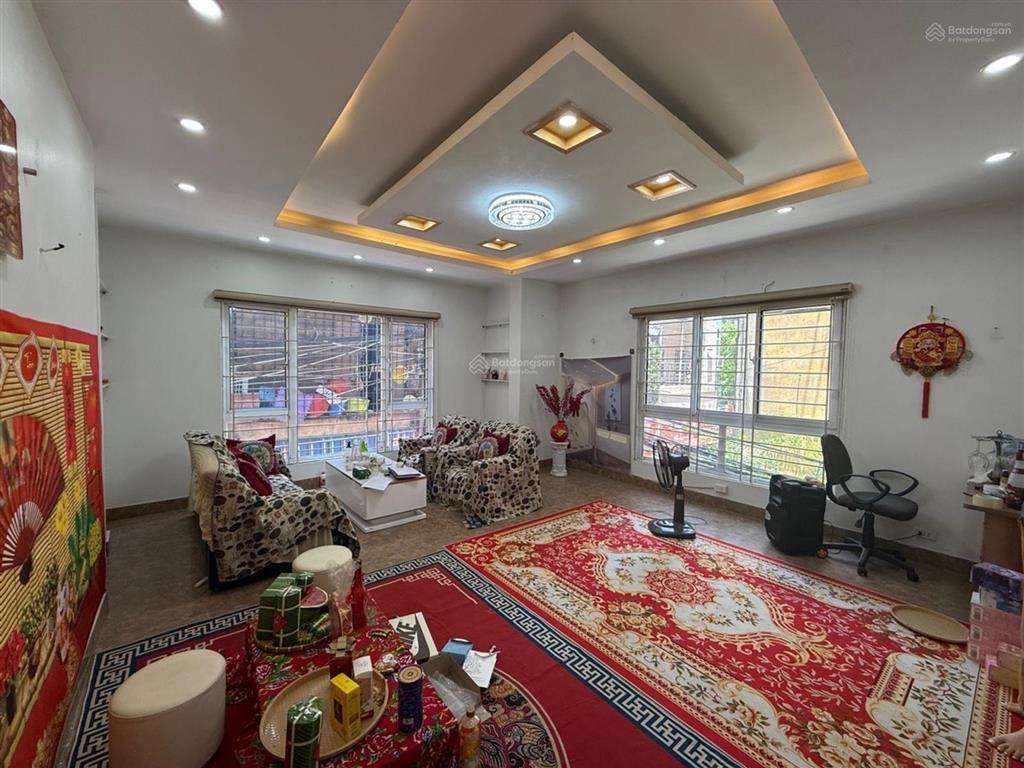 Lô góc  khu phân lô phố yên lãng  50m²  vỉa hè rộng  oto tránh đỗ