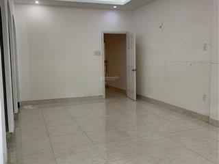 Cho thuê nhà mt đường điện biên phủ dt 4x18 1 trệt 2 lầu gần chợ bàn cờ, khu vực kinh doanh !