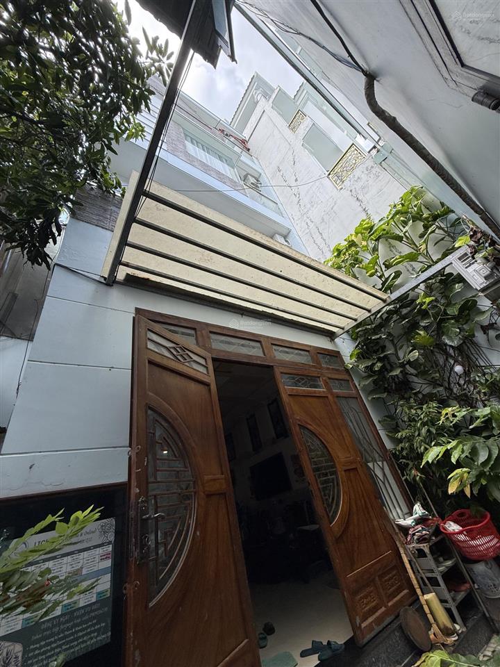 Bán gấp nhà mặt phố 384 hà huy giáp, 50 tỷ, 475m2, 6pn, 4wc, đẹp, nhiều tiện ích