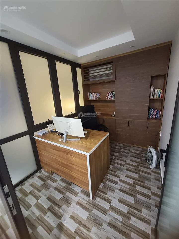 Bán nhà ngõ 62 phố nguyễn chí thanh. 52 m2, 6 tầng, mt 5 mét. gara 3 ô tô. kinh doanh. giá 18 tỷ