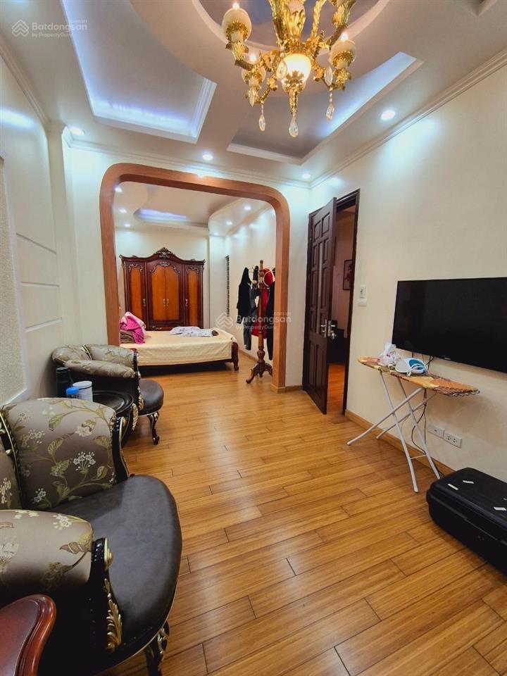 Bán nhà phố lưu quang vũ, 45m2, 6 tầng. mặt tiền 5,4m. nhà đẹp, kinh doanh, giá 30 tỷ