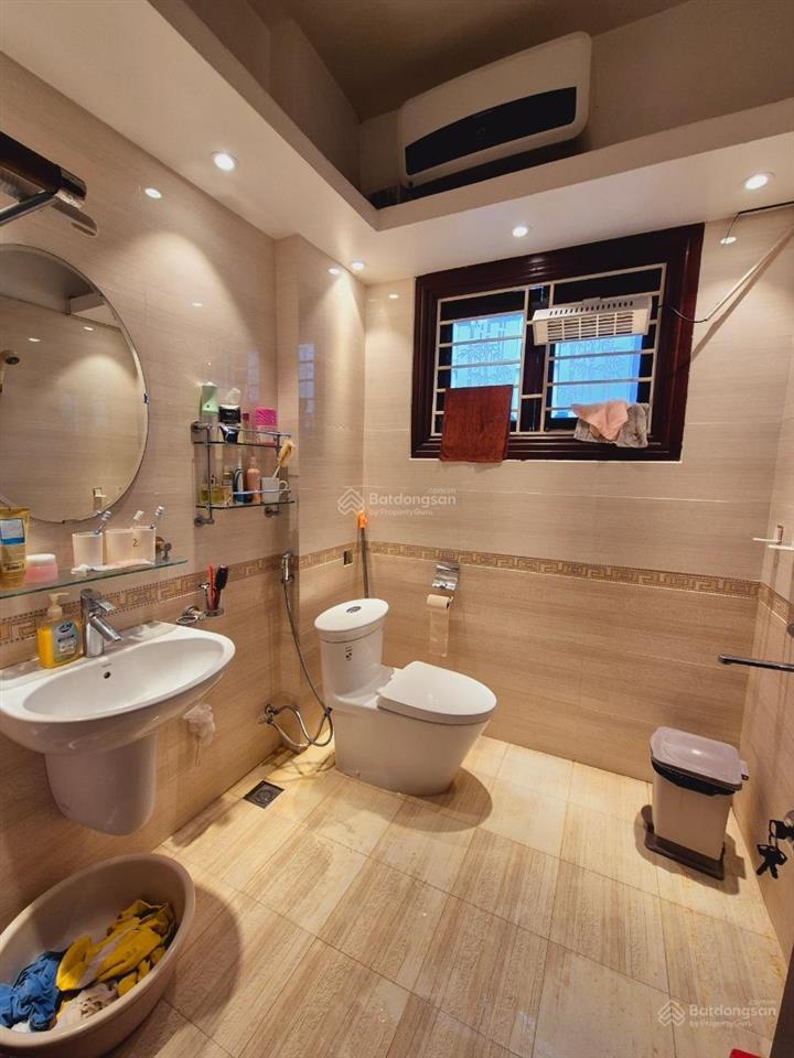 Bán nhà phố lưu quang vũ, 45m2, 6 tầng. mặt tiền 5,4m. nhà đẹp, kinh doanh, giá 30 tỷ