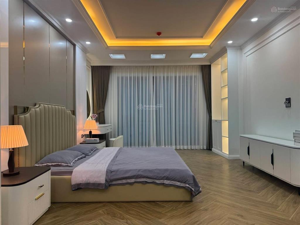 Bán nhà phố nguyên hồng đống đa ô tô tránh lô góc kinh doanh đỉnh 52m 7 tầng thang máy 28 tỷ