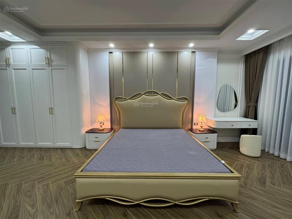 Bán nhà phố nguyên hồng đống đa ô tô tránh lô góc kinh doanh đỉnh 52m 7 tầng thang máy 28 tỷ