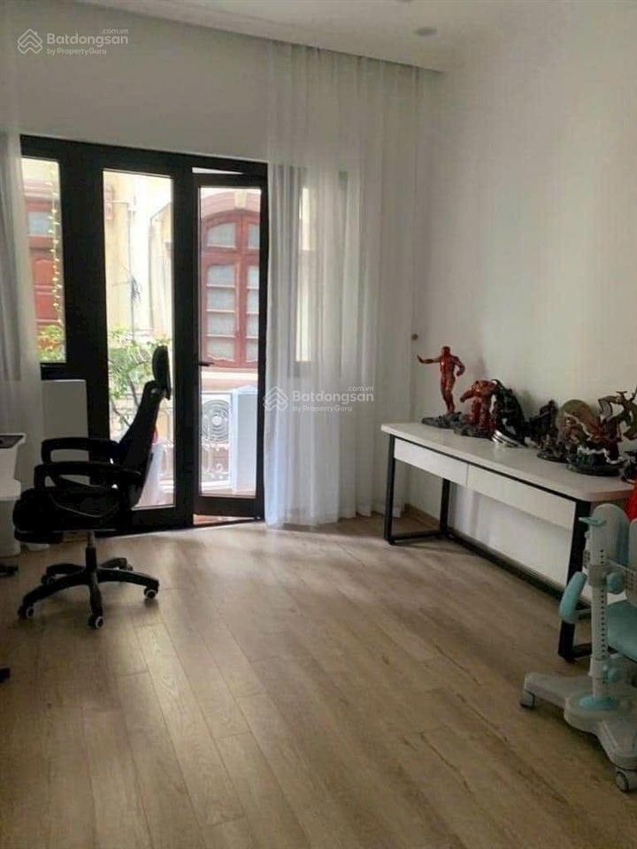 Bán nhà phố nguyễn chí thanh, 45 m2 5 tầng, mặt tiền 4,2 mét, oto, thang máy, giá 13 tỷ