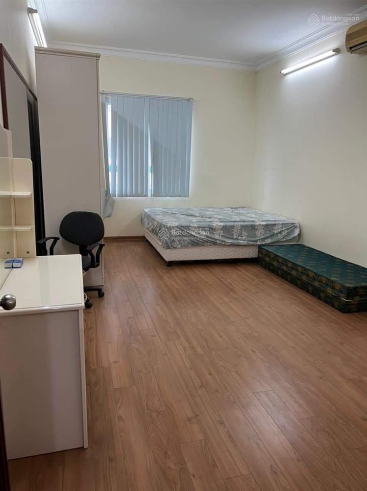Bán căn hộ chung cư phố hoàng đạo thuý 120 m2, 3 ngủ, 2wc, tầng 8 giá 9,4 tỷ
