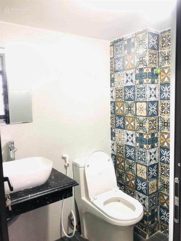 Bán nhà triều khúc 55m2 ,9 tầng ,mặt tiền 4.1m . 10m ra phố ,doanh thu 80tr/ tháng,chào bán 15,9 tỷ