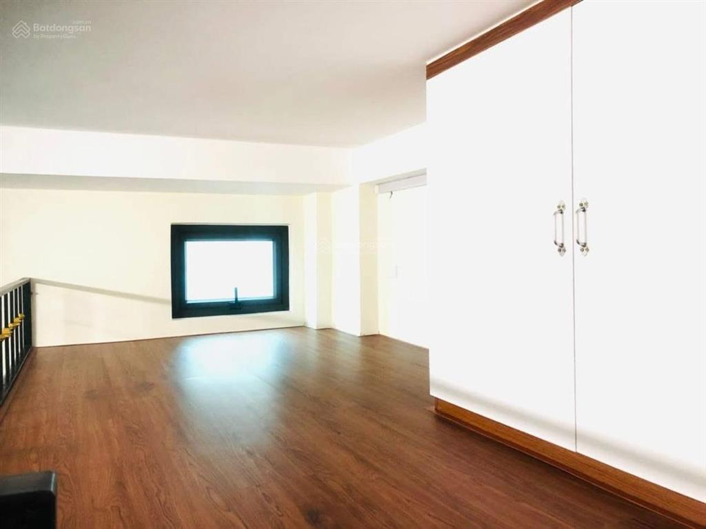 Bán nhà triều khúc 55m2 ,9 tầng ,mặt tiền 4.1m . 10m ra phố ,doanh thu 80tr/ tháng,chào bán 15,9 tỷ