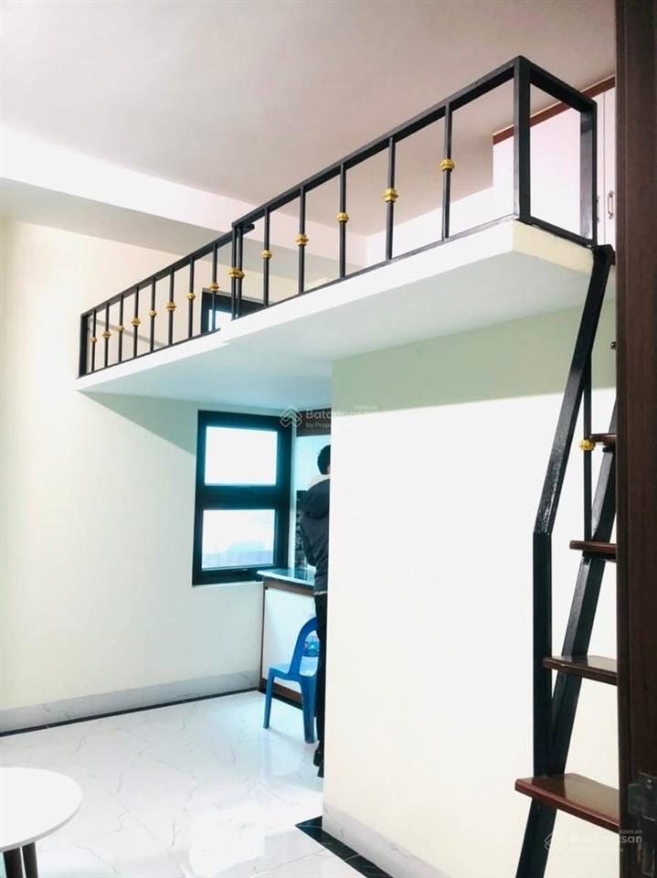 Bán nhà triều khúc 55m2 ,9 tầng ,mặt tiền 4.1m . 10m ra phố ,doanh thu 80tr/ tháng,chào bán 15,9 tỷ