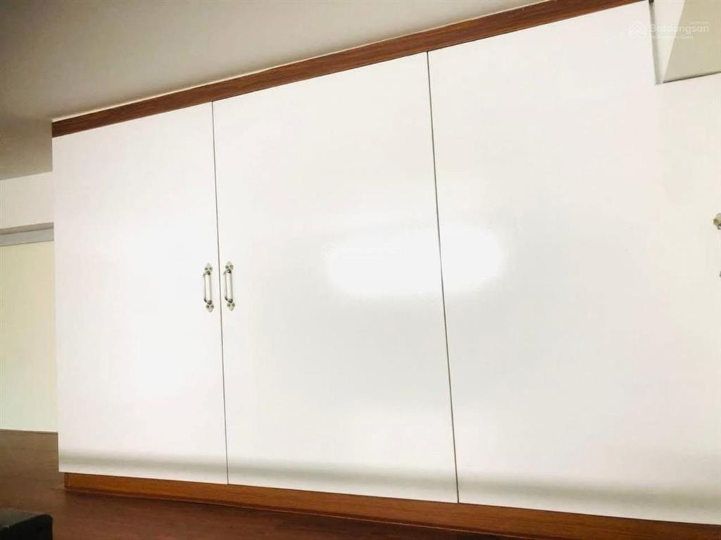 Bán nhà triều khúc 55m2 ,9 tầng ,mặt tiền 4.1m . 10m ra phố ,doanh thu 80tr/ tháng,chào bán 15,9 tỷ