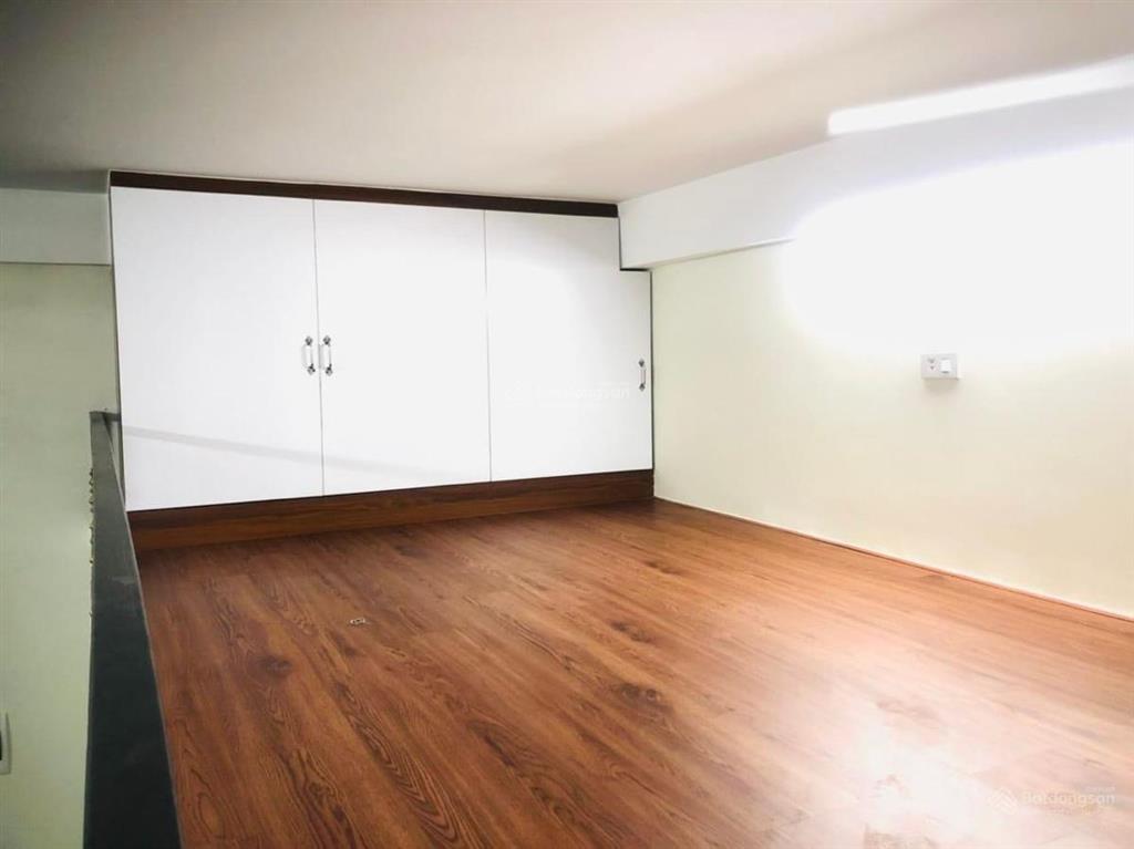 Bán nhà triều khúc 55m2 ,9 tầng ,mặt tiền 4.1m . 10m ra phố ,doanh thu 80tr/ tháng,chào bán 15,9 tỷ