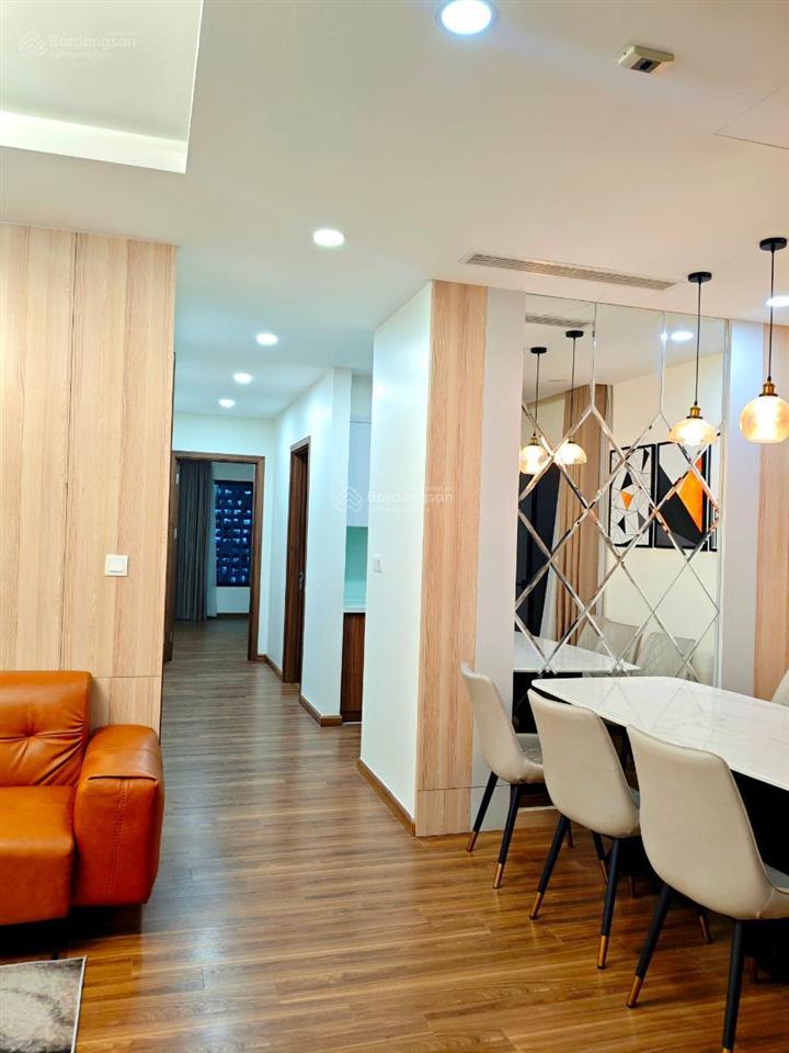 Bán chung cư golden park tower p12 114.5m2 , t12. giá 13 tỷ số 2 phạm văn bạch, cầu giấy