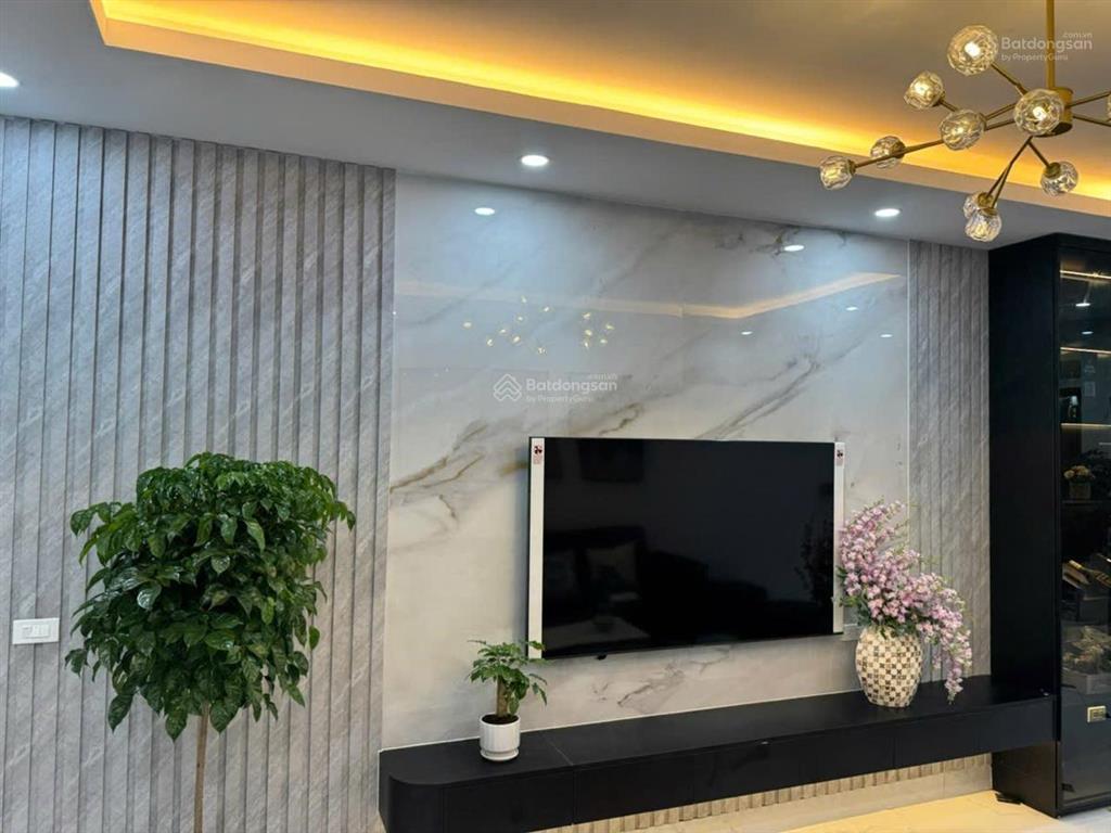 Bán nhà gần công viên thống nhất, phố nguyễn đình chiểu, 50m² 6 tầng, mặt tiền 3,8m, 50 tỷ