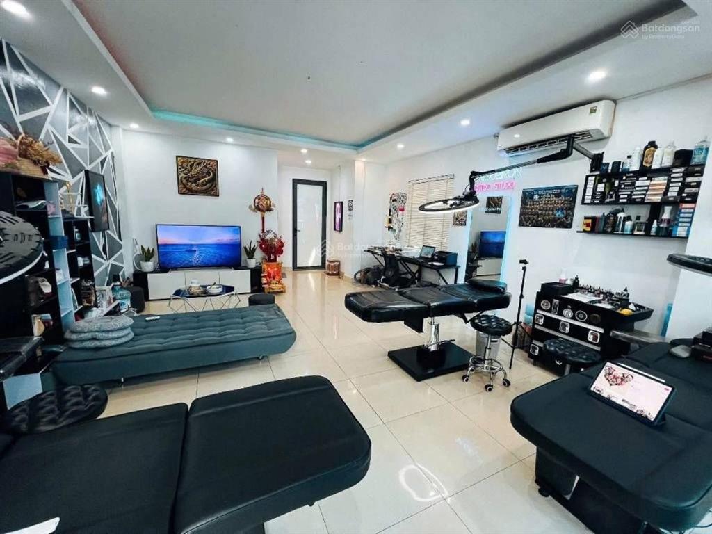 Bán nhà phố hoàng cầu 45m², 6 tầng, mặt tiền 5,2m, lô góc, kinh doanh 29 tỷ