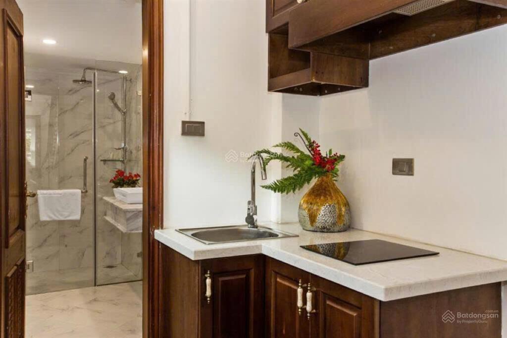 Cho thuê nhà phố trần quang diệu, đống đa, 65m2 5 tầng, ngõ ô tô tránh, 32 triệu
