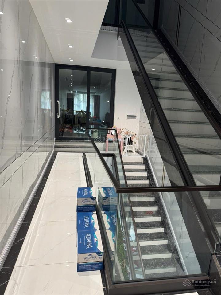 Bán nhà phố huế, hoàn kiếm. 150m2, 6 tầng thang máy, mt 4,5m giá 155 tỷ