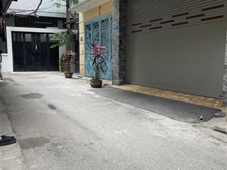 Bán nhà phố hồ tùng mậu , nhà mới 34m2 5 tầng , mặt tiền 5,6m, cách ô tránh 30m . 8,5 tỷ