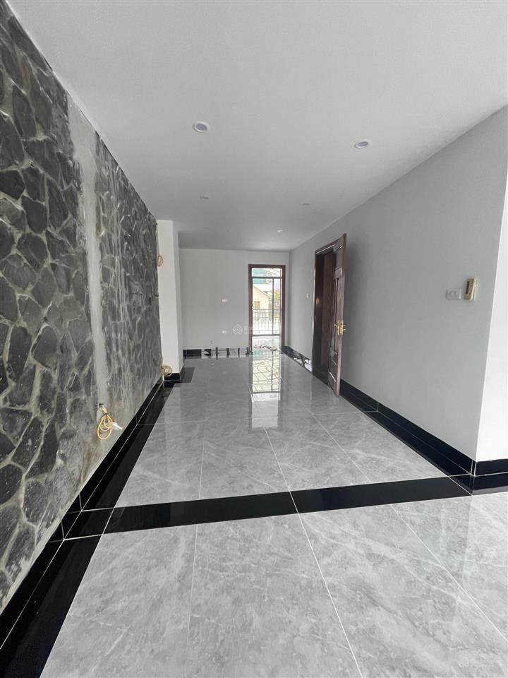 Bán nhà trung kính, 52 m2, 7 tầng thang máy, mặt tiền 5 mét, 2 thoáng trước sau, 28 tỷ (nhà đẹp)