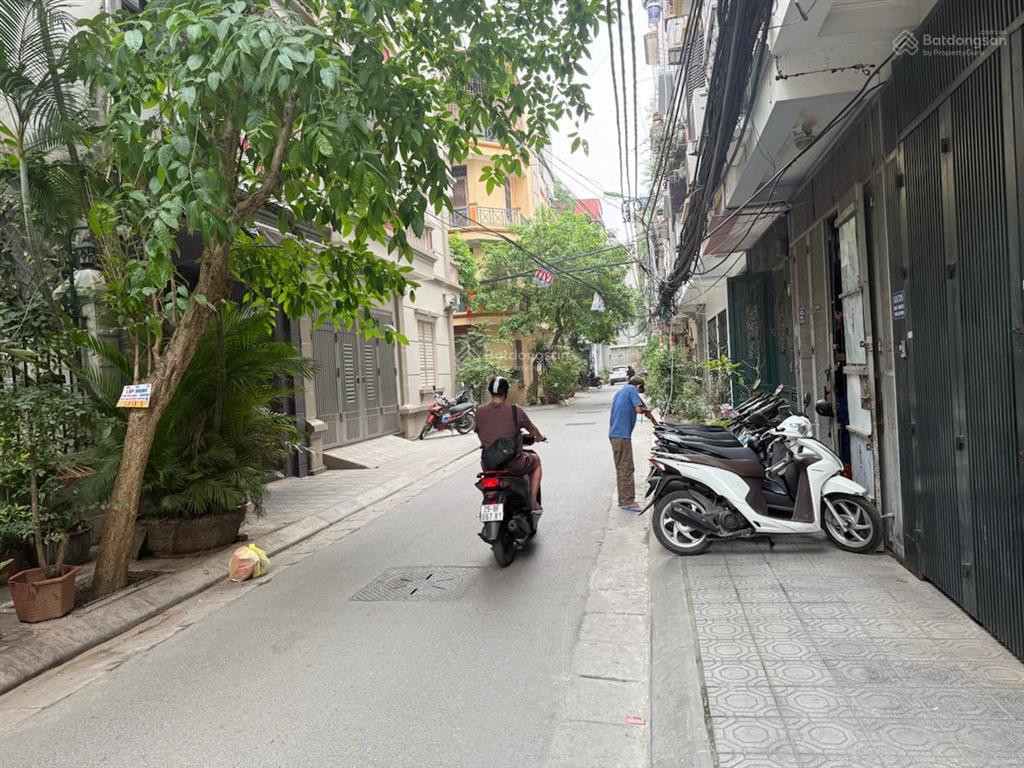 Bán nhà phố lạc trung hai bà trưng 55m2 8 tầng thang máy mặt tiền 4m giá 29,5 tỷ