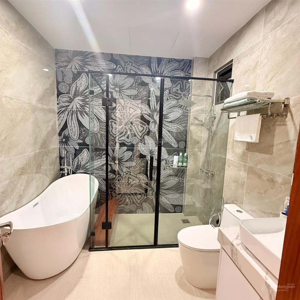 Bán nhà phố lạc trung hai bà trưng 55m2 8 tầng thang máy mặt tiền 4m giá 29,5 tỷ