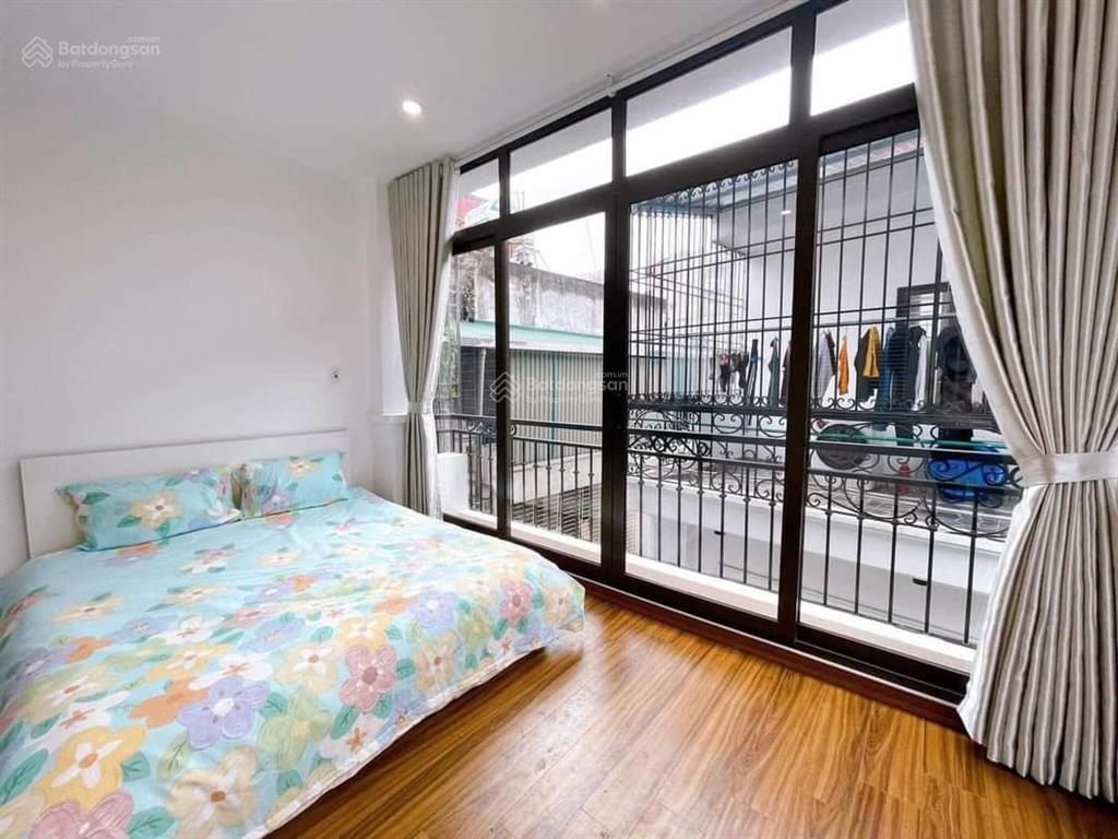 Bán nhà phố mạc thái tổ, cầu giấy. 50 m² 7 tầng thang máy. mặt tiền 4 mét. ô tô tránh 27 tỷ