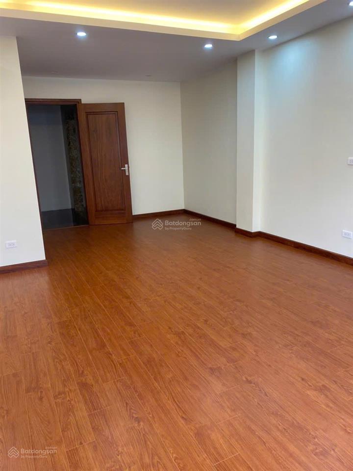 Bán nhà nguyên hồng, 45m, 7 tầng thang máy, mặt tiền 5,5m, ô tô tránh, giá 28 tỷ