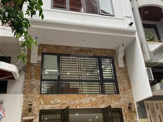 Bán nhà nguyên hồng, 45m², 7 tầng thang máy, mặt tiền 5,5m, ô tô tránh, giá 29 tỷ