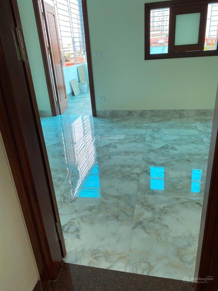 Bán nhà nguyên hồng, 45m, 7 tầng thang máy, mặt tiền 5,5m, ô tô tránh, giá 28 tỷ
