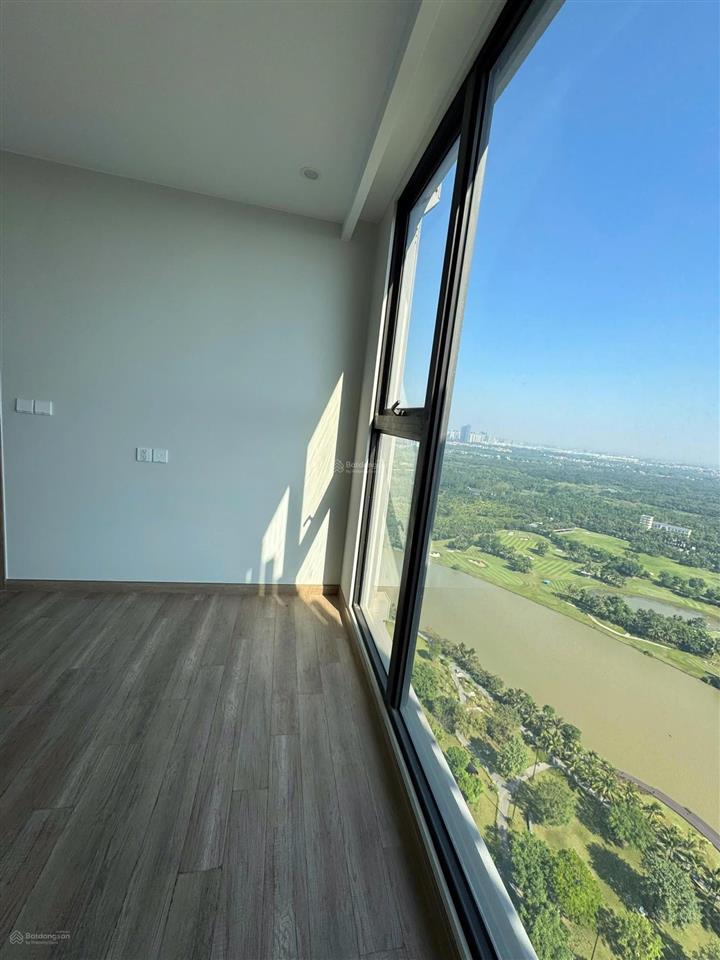 Bán chung cư iconia lakeside, 54 tố hữu, 100m2, 3pn, 2wc, tầng 22, giá 9 tỷ