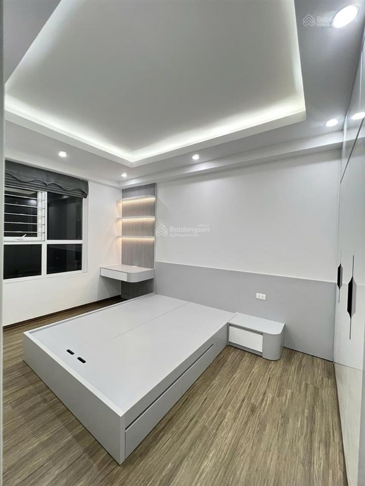 Cho thuê phòng trần duy hưng 45m, nhà mới, thang máy, full nội thất, giá chỉ 5.9 triệu/tháng