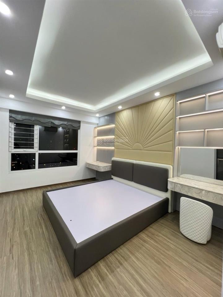 Cho thuê phòng trần duy hưng 45m, nhà mới, thang máy, full nội thất, giá chỉ 5.9 triệu/tháng
