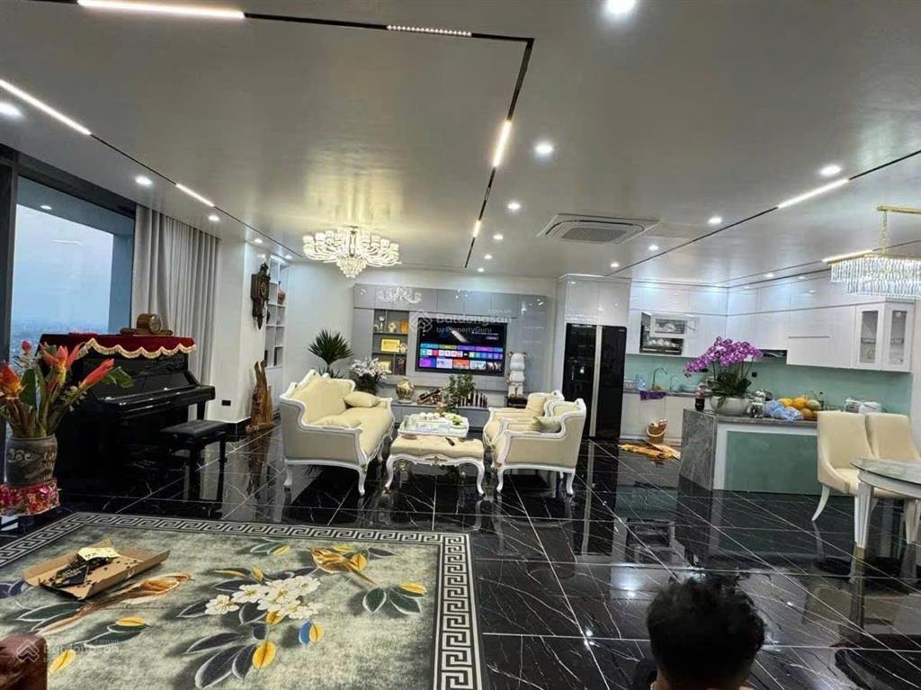 Bán căn hộ chung cư cầu giấy, tòa viện chiến lược bộ công an. 120m 3 phòng ngủ. 2 wc giá 10 tỷ
