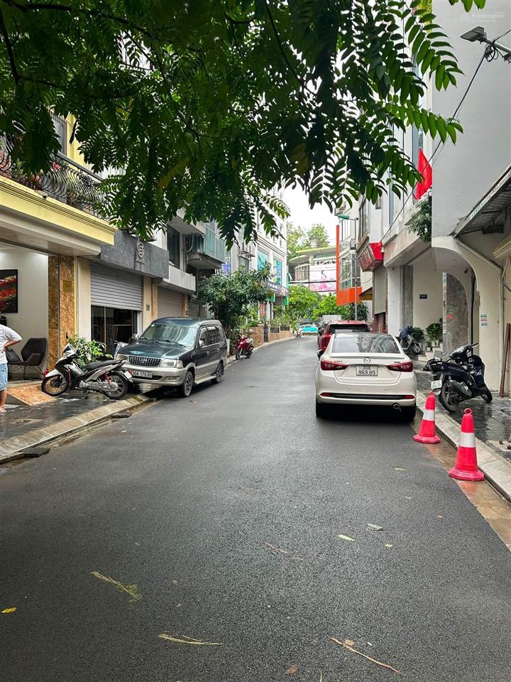 Bán nhà võ chí công 38m, 7 tầng, thang máy, ô tô tránh, kinh doanh, giá 17,8 tỷ