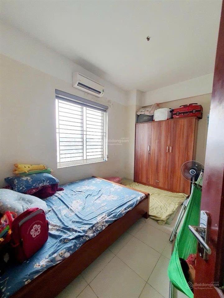 Bán căn góc 77m, 2 phòng ngủ, 2 vệ sinh, full nội thất tại kđt thành phố giao lưu
