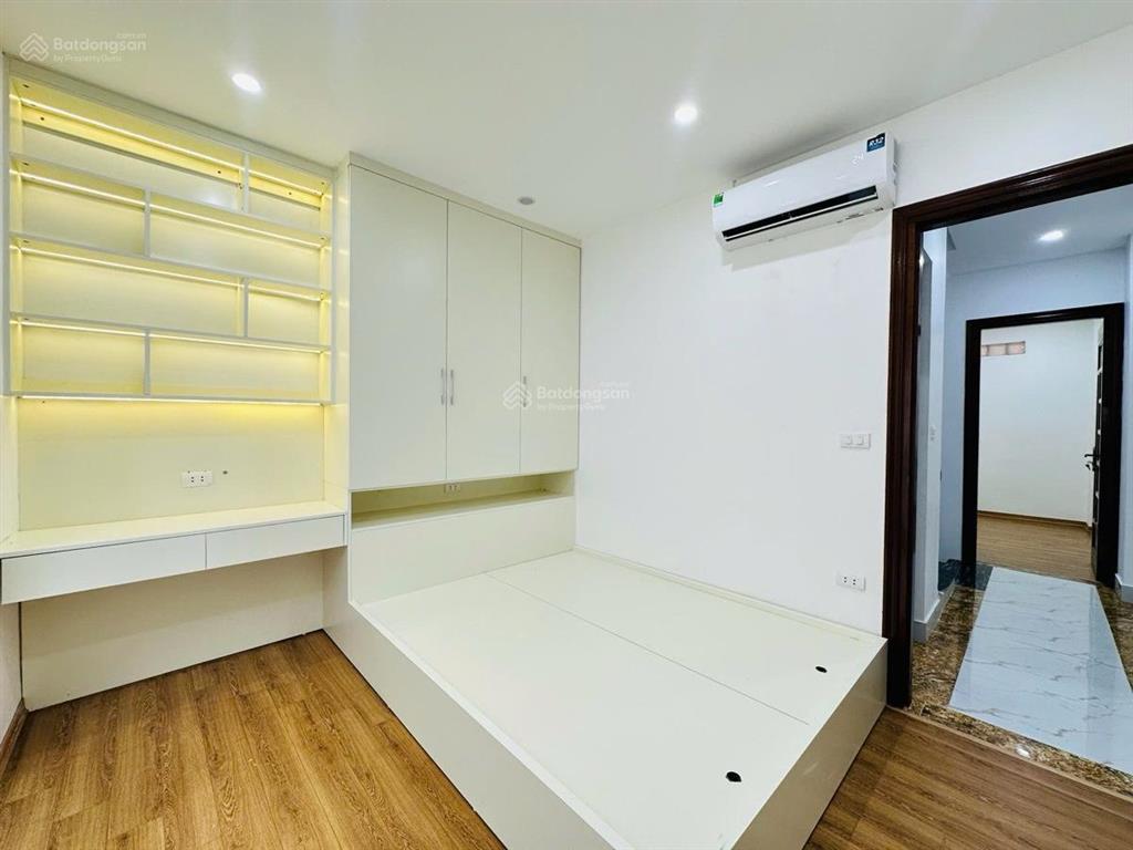 Bán nhà phan kế bính ba đình 35m, 5 tầng, mặt tiền 4m, giá 9 tỷ full nội thất